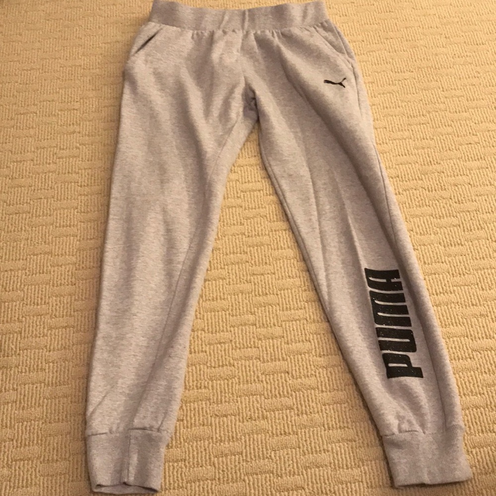 Girls puma joggers